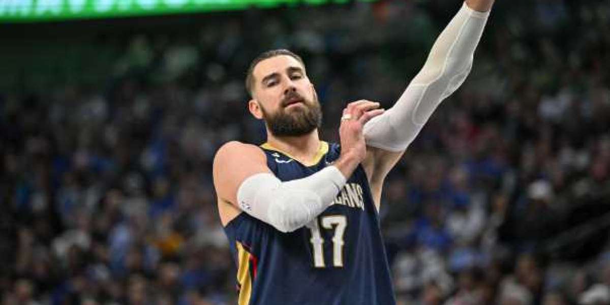 Valanciunas: Improve 3-point shooting, become a more versatile player