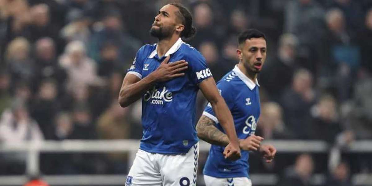 Il Newcastle pareggia 1-1 con l'Everton dopo il rigore di Calvert-Lewin